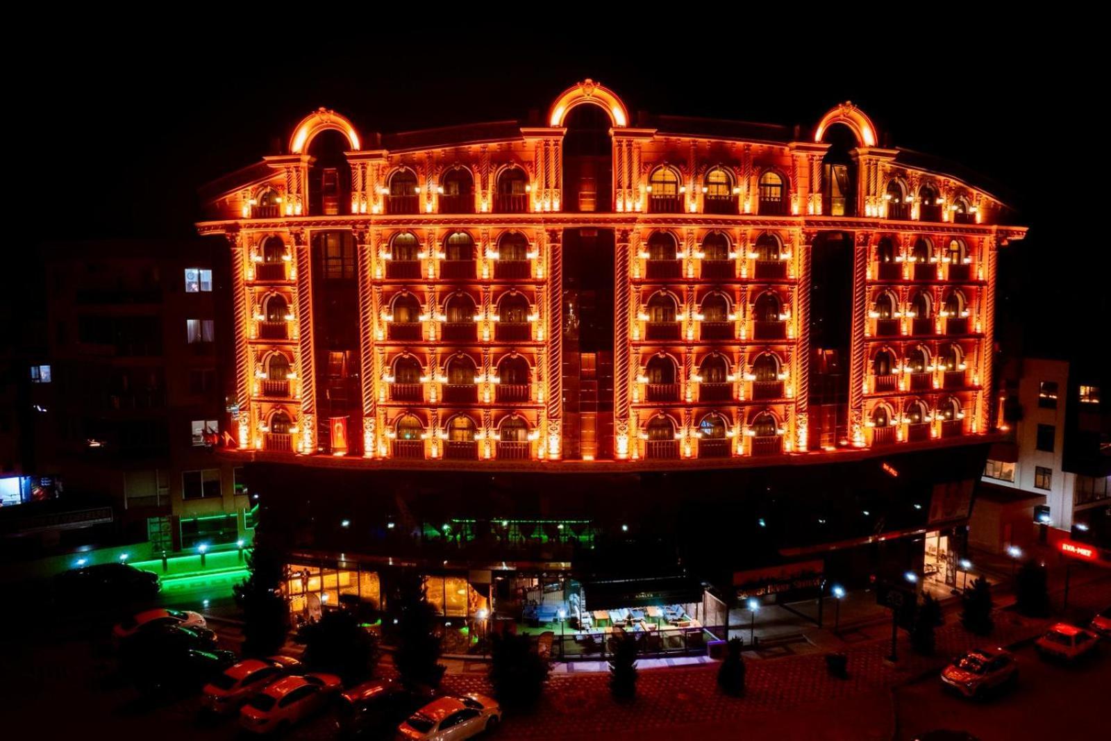 Adalya Palace Hotel *